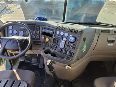 USED 2012 FREIGHTLINER CASCADIA 125