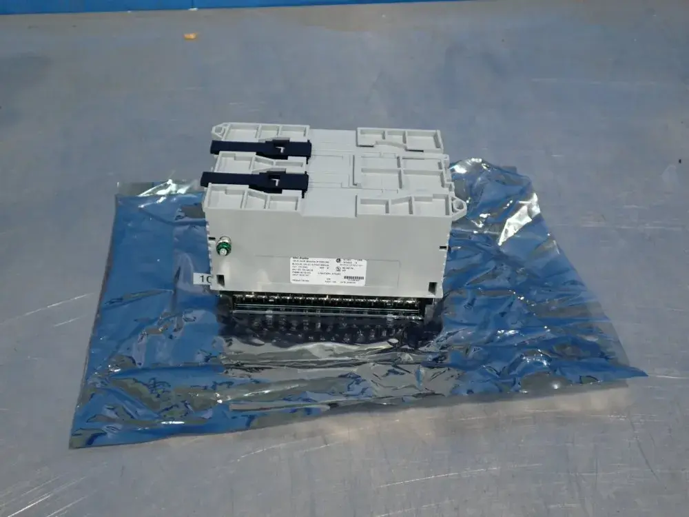 New | in-Stock 2015 ALLEN BRADLEY 179132A0 Input / Output Modules Ohio US | HGR 24 #1134574