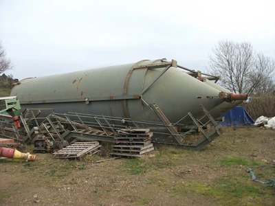 160 Cu. M M/S Vertical Powder Hoppers