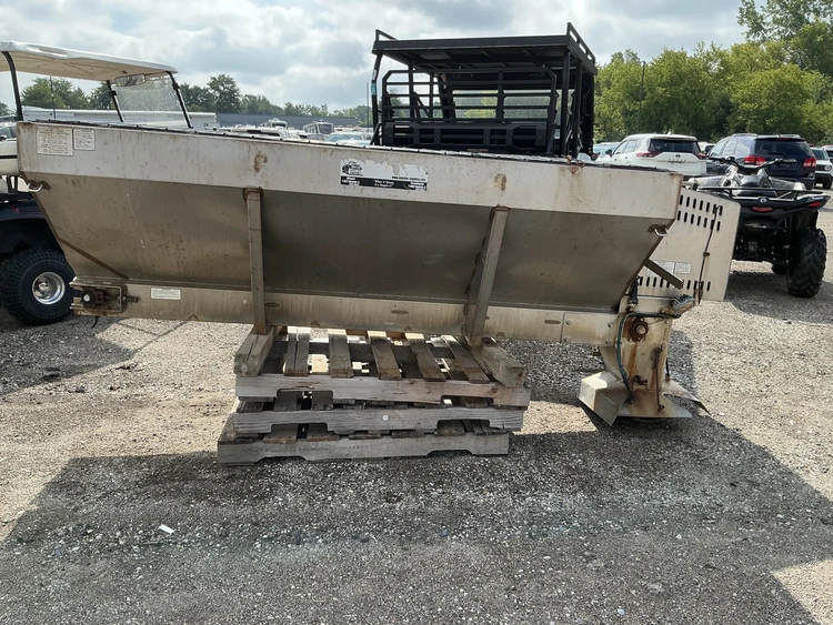 Used SNO-WAY RVB2000 STAINLESS STEEL 2 CUBIC YARDS SALT SPREADER Dry Spreaders Michigan US | Miedema Asset Management Group #1321218