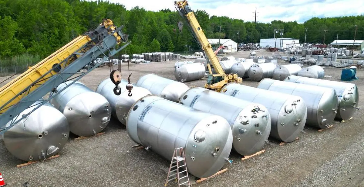Tank, 15,000 Gallon, Vertical, 304L Stainless Steel, ASME, #5991729