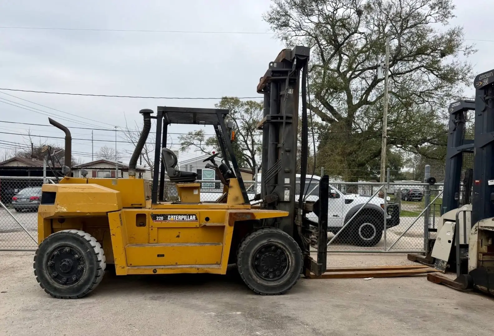 Used 2006 CAT DP100 Internal Combustion Forklifts: Pneumatic Tire Texas US | TB Forklifts #1274878