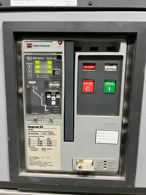 USED 2001 CUTLER-HAMMER MAGNUM DS