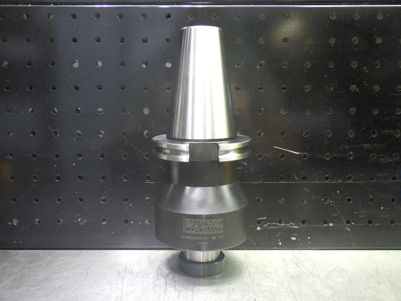 Sandvik CAT50 1.5" Facemill Tool Holder 4" Pro A392.4505-50 38 101 (LOC3314)