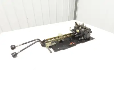Yale Hydraulic 2-Spool 2 Lever Forklift Mast Control Valve Assembly Off ERC080