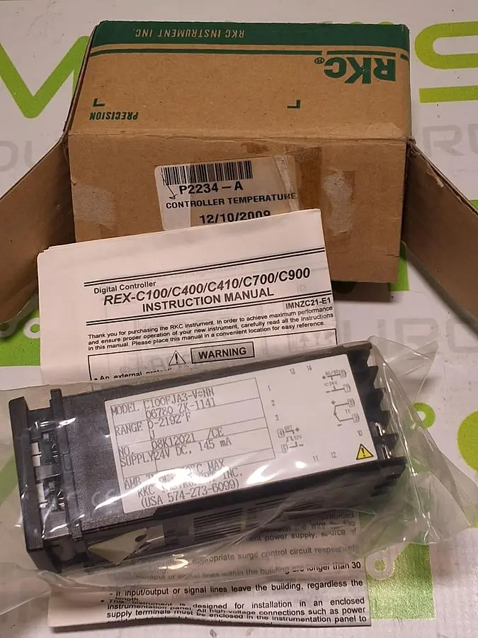 RKC C100FJA3-V*NN TEMPERATURE CONTROLLER 24V DC