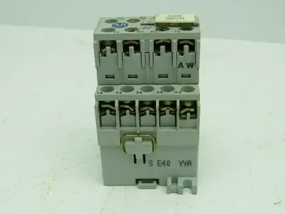Allen Bradley 700DC-M400*/A Control Relay 600VAC 5A Ser A W/195-MA22/A Lot of 6
