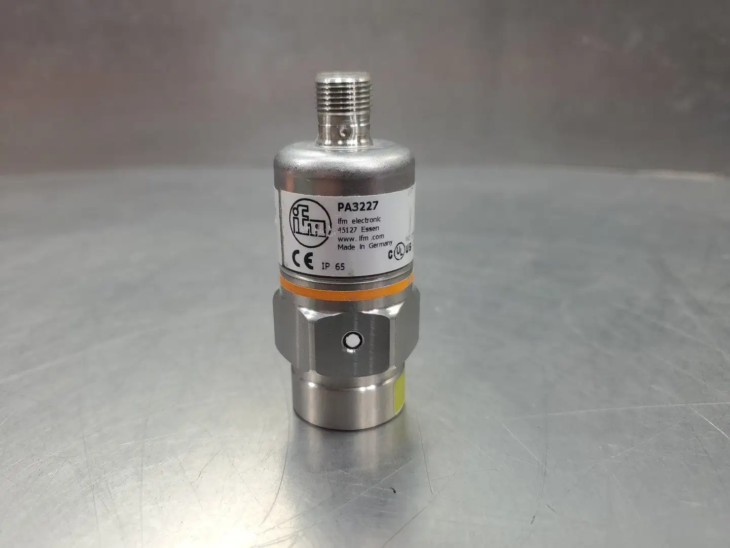 IFM EFECTOR PA3227 Pressure Sensor, ¼ NPT, 32VDC, 20mA. 5E-1/4