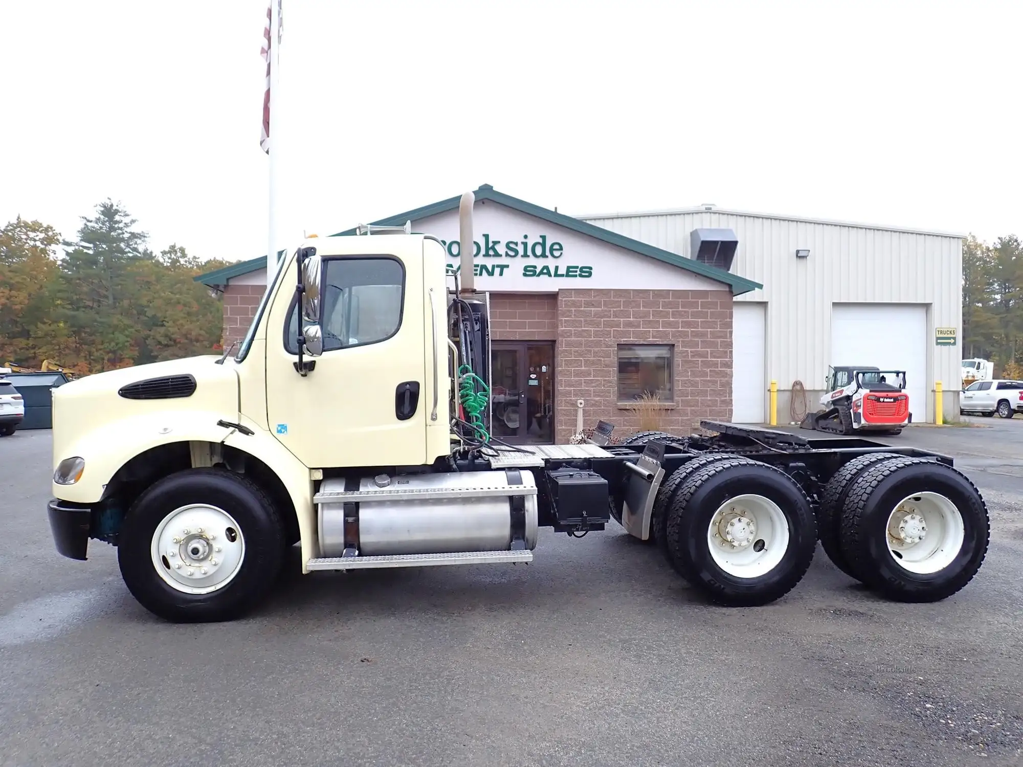 Used 2008 FREIGHTLINER BUSINESS CLASS M2 112 Conventional trucks Massachusetts US | Brookside Equipment Sales #1553568