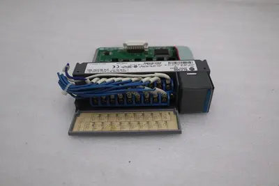 Allen Bradley 1746-OV16 Ser. C Output Module SLC 500 1746OV16 AB STOCK K-83-D