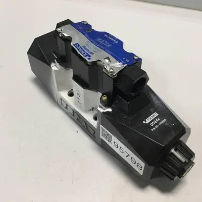 USED VICKERS DG4V56CMP7LH740