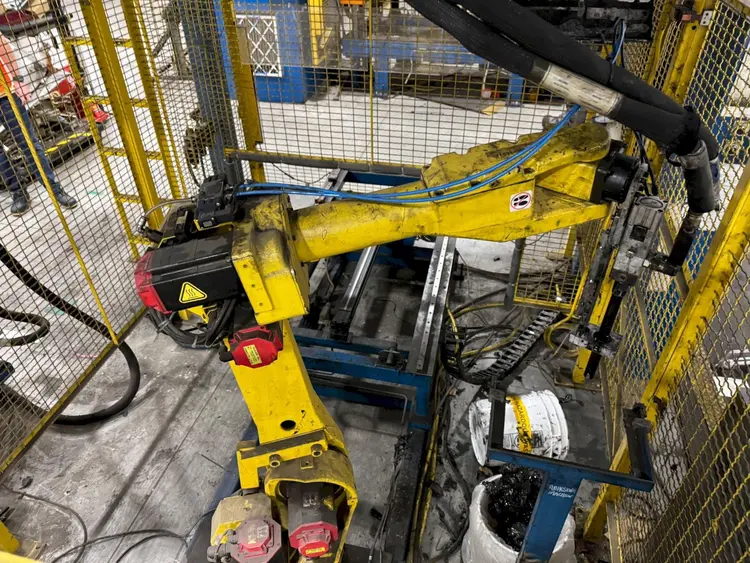 Used 2012 FANUC M-6IB/20 Robots Ohio US | G-2000, Inc. #1079785