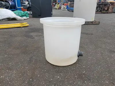 4 x Plastic Tanks