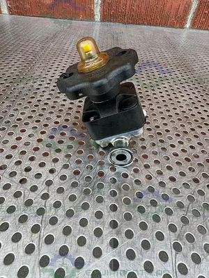 USED ITT PURE FLO .5-316L-RA15MAX-CWP150 BALL VALVE W/ 1.2" SANITARY FITTING