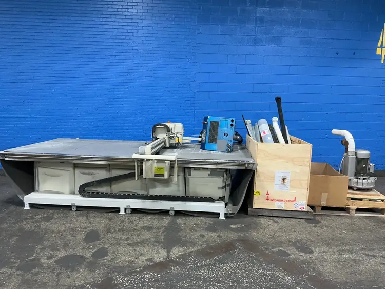 Used KONGSBERG ESKO GRAPHICS IXL24 Flatbed Digital Cutting Tables & Plotters Ohio US | HGR 24 #1518938