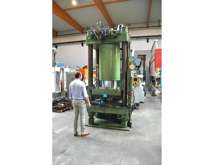 Used DARRAGON 600 TON HEATED Hydraulic Presses BE | Apt International N.V #362279