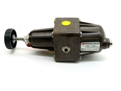 NEW FAIRCHILD INDUSTRIAL 75252 MODEL 75 PRESSURE REGULATOR