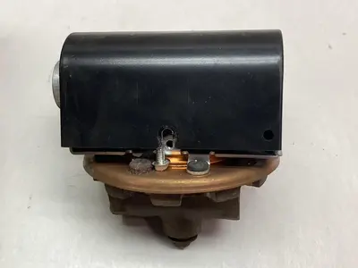 Used MCDONNELL & MILLER FS1 B88 Pressure Switches Ohio US | Surplus Asset Holdings #1247154