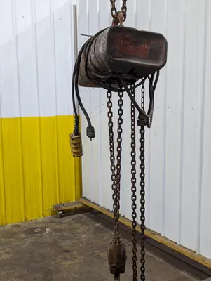2-TON C&M ELECTRIC HOIST 110V SINGLE PHASE: STOCK #19861
