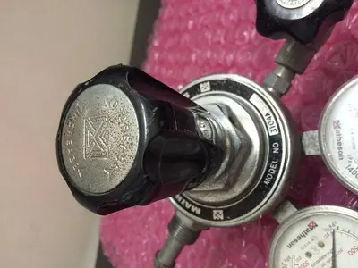 MATHESON 3104A580 GAS REGULATOR