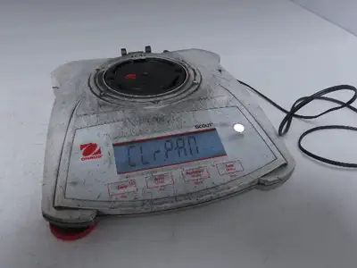 Ohaus Scout SPX223 Precision Analytical Balance Weigh Scale 220 Grams Portable
