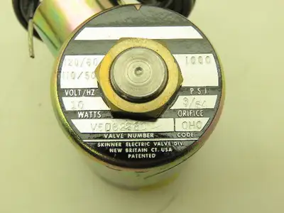 Honeywell Skinner V5D62280 Solenoid Valve 2-Way NC 1000 PSI 120V Coil 1/8" NPT