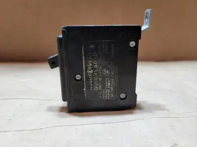 15 Amp, 1 Pole, 120/240 Volts Circuit Breaker