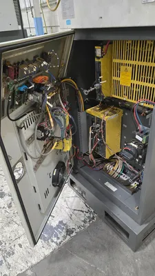 USED 2011 FANUC R-2000iB/210F + R-30iA