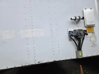 USED 2008 UTILITY 53FT