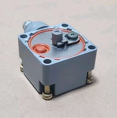NEW Cutler-Hammer E50DS2