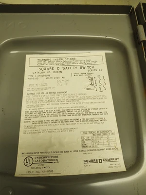 Square D D322N, Series E1, 60 Amp, 240 Volt, 3P4W, Fusible Disconnect Switch