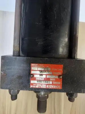 Used SCHRADER _UNKNOWN_ Parts (Hydraulics and Pneumatics) | ND Industrial Surplus #1219734
