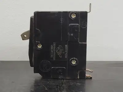 USED SQUARE D QOB120