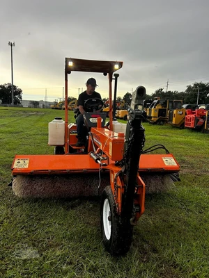 Used 2022 LAYMOR SM300 Mechanical Sweepers Florida US | Intrac Machinery #1568783