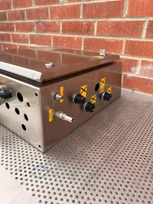 Used EDWARDS TURBOMOLECULAR EXT 40020030IPX VACUUM PUMP Vacuum Pumps | Equipment Lab #486033