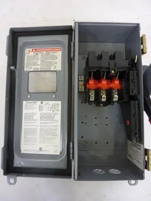 USED SQUARE D CHU361AWK
