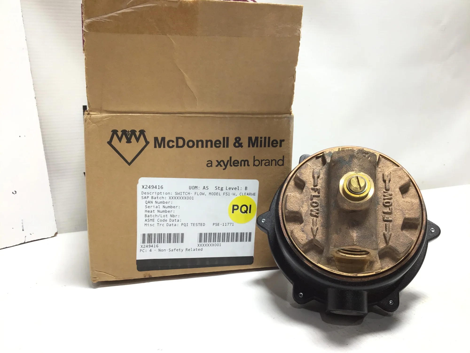 M&M FS1-W 1/2″ Flow Switch w/ NEMA 4X Enclosure