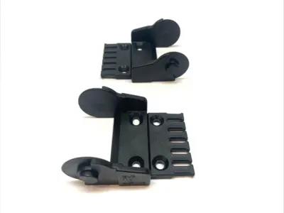 USED IGUS E-CHAIN FEMALE MOUNTING BRACKET W/ TIEWRAP PLATE LOT OF 2