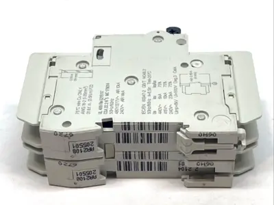 USED SCHNEIDER ELECTRIC MULTI 9 30A C-CURVE DIN RAIL MINIATURE BREAKER