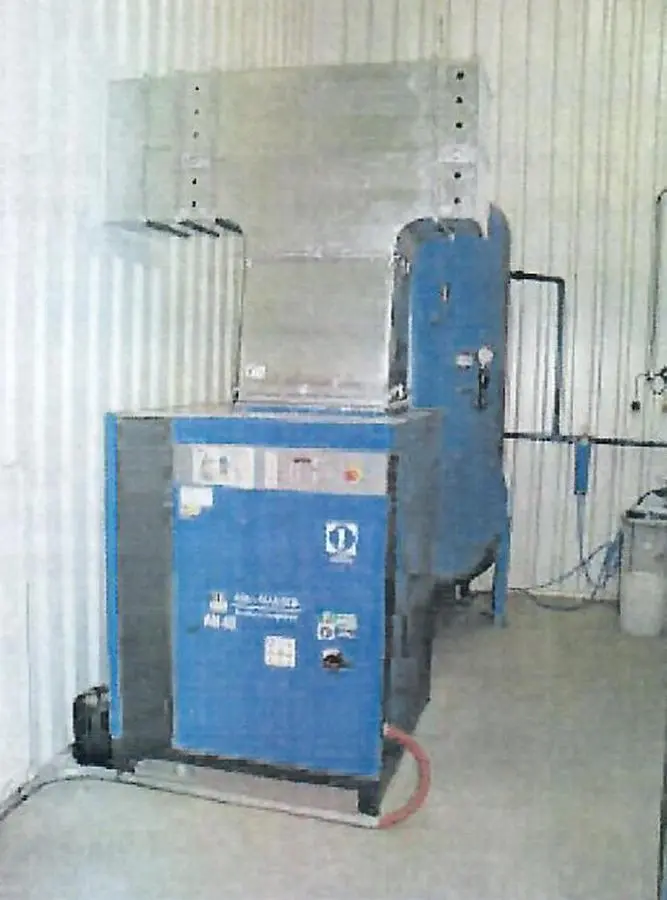 Used 2012 S.A.F. DBS-200RCS Blast Room (Manual Booth) CZ | Amaron s.r.o. #1061607