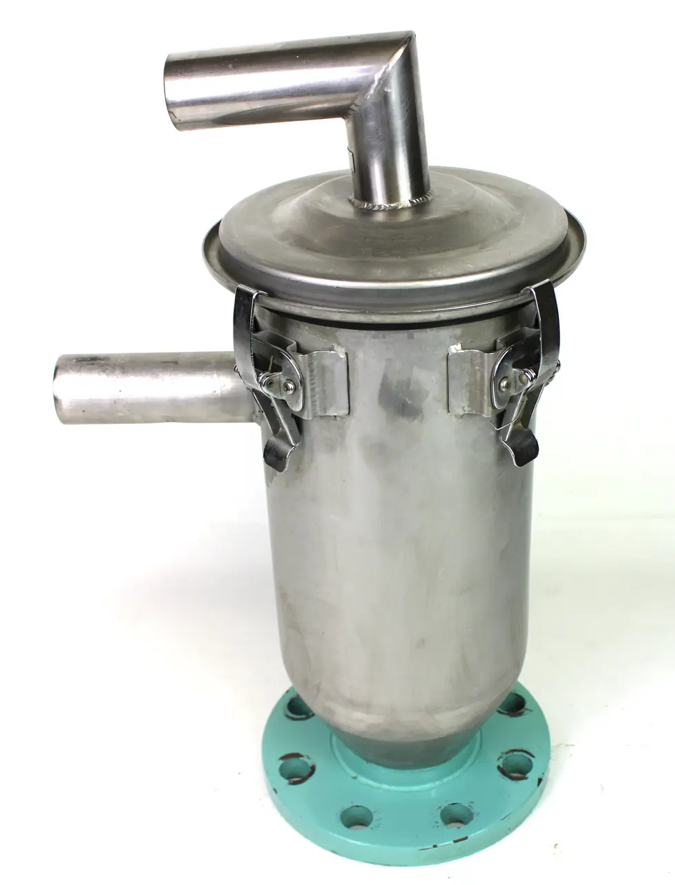 Stainless Steel Vacuum Hopper Receiver, 1/2" Inlet/Outlet, Fluted w/ Screen