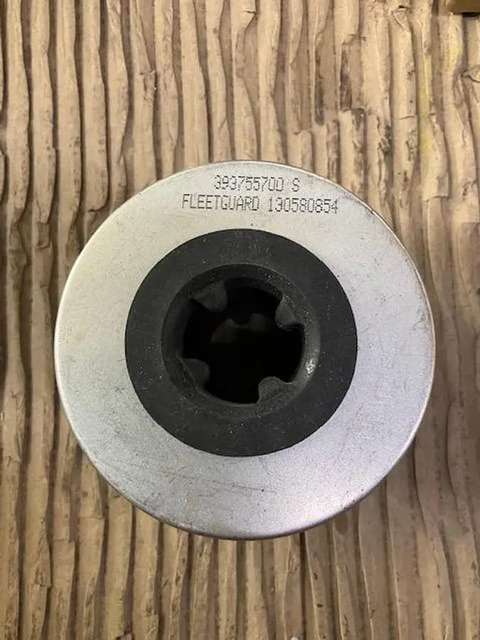 Fleetguard Filter Element PN 3937557S