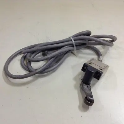 USED OMRON D4C-9033