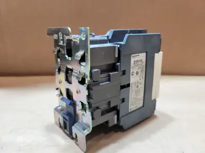 Used SCHNEIDER LC1D80 Switchgears British Columbia CA | Lenmark #913669