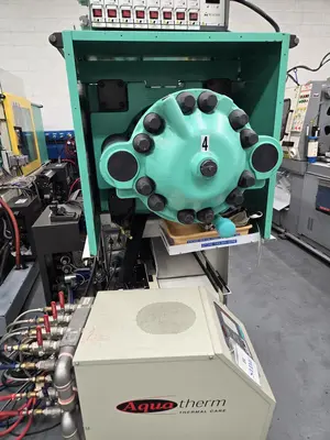 2007 ARBURG 470C-1500-400 Injection Molding Horizontal/Vertical | Machinery Network (5)
