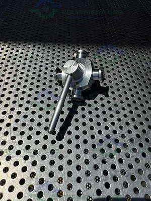 USED GE HEALTHCARE SALVI DN10 1220 4-WAY 316 VALVE 18-1012-57 W/1/2" SANITARY FITTING