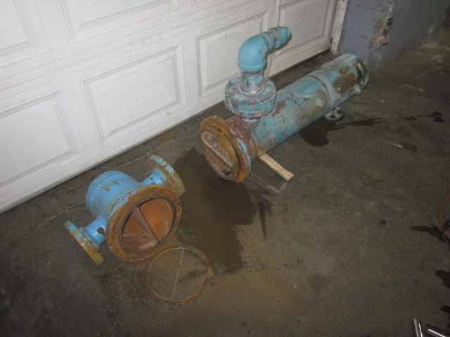 23.5 sq ft Bell & Gossett U-tube Shell and Tube Heat Exchanger