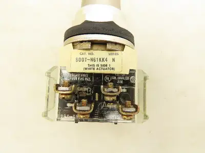 Allen Bradley 800T-N61KK4 Keyed Selector Switch 4 Position Maintained 30mm Ser N