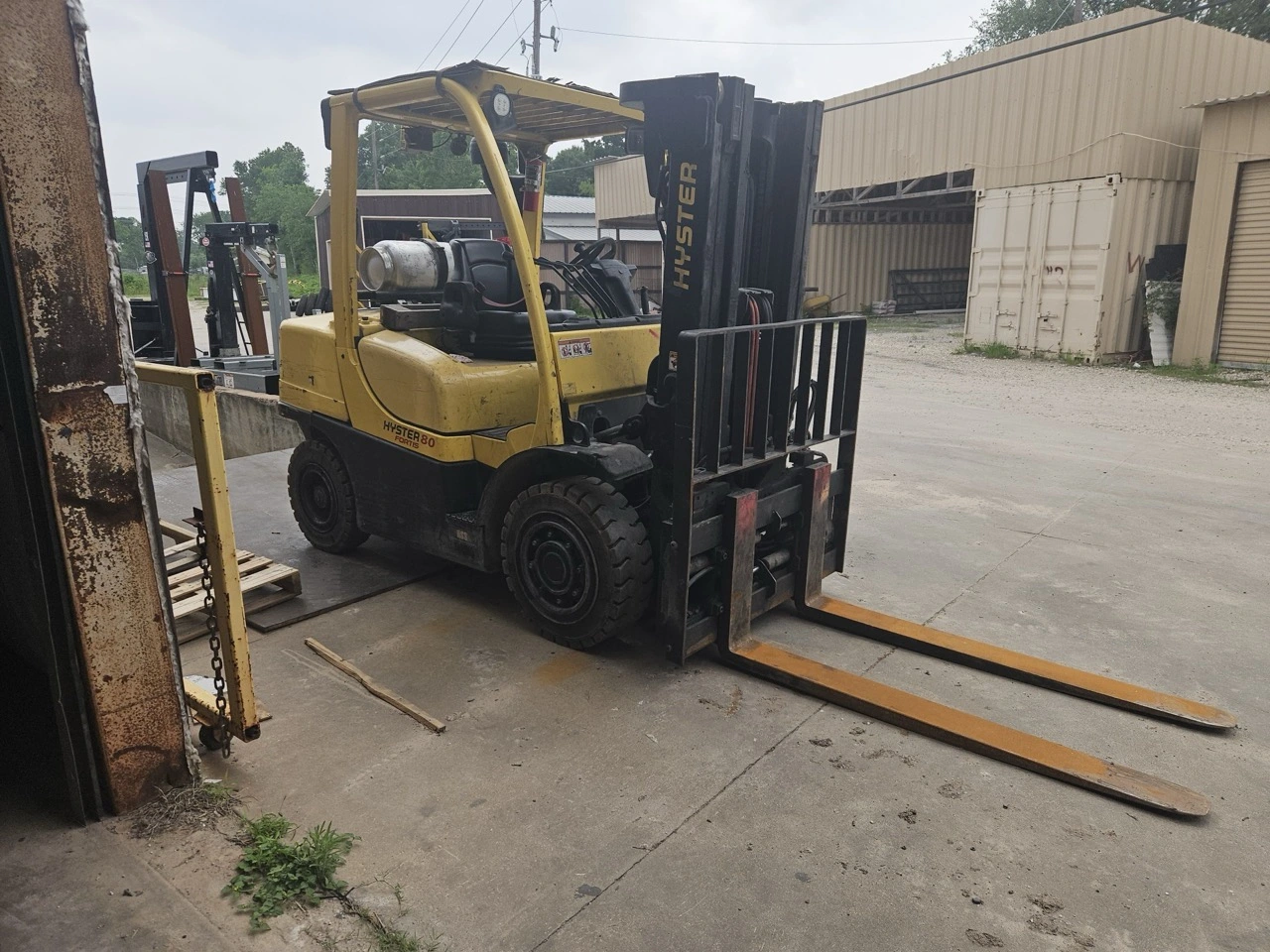 USED 2022 HYSTER H80FT