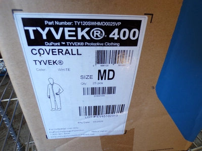 Used _UNKNOWN_ _UNKNOWN_ Apparel, Gloves, Lab Coats Michigan US | Miedema Asset Management Group #1577571